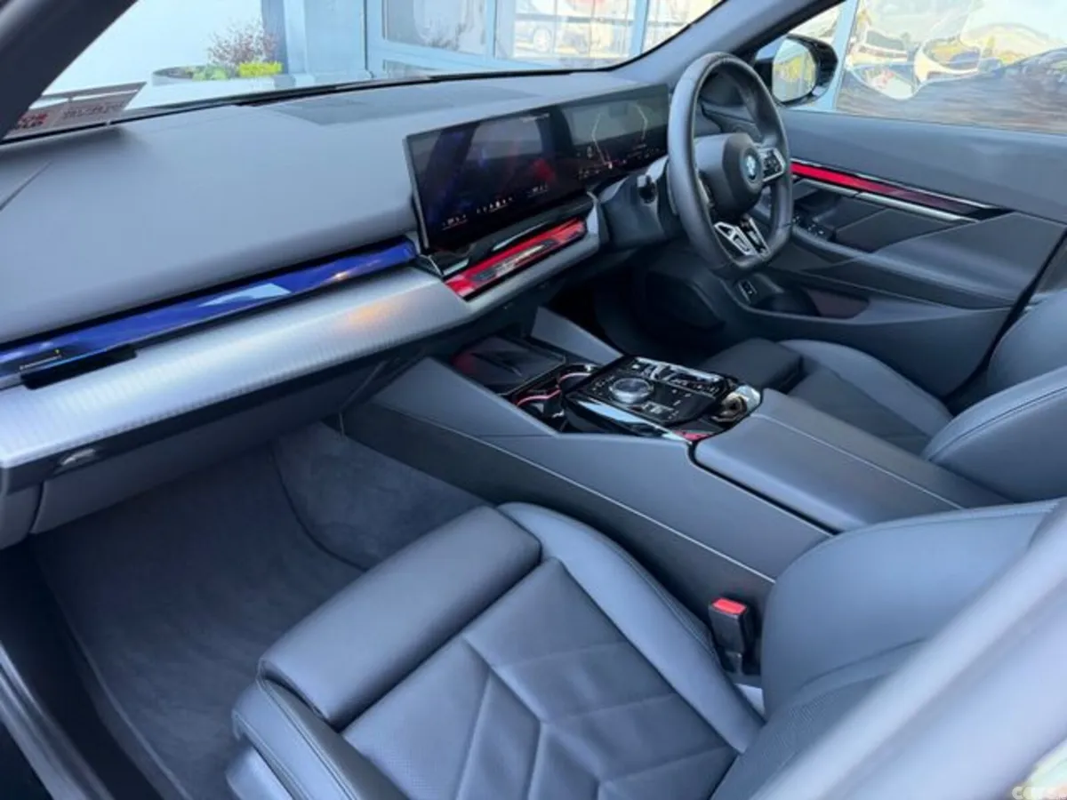 BMW 5-Series Saloon, Petrol Plug-in Hybrid, 2025, Black