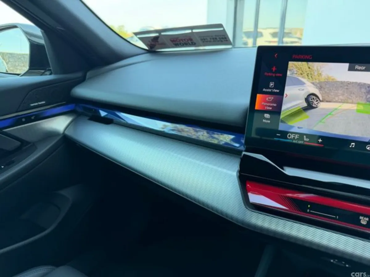 BMW 5-Series Saloon, Petrol Plug-in Hybrid, 2025, Black