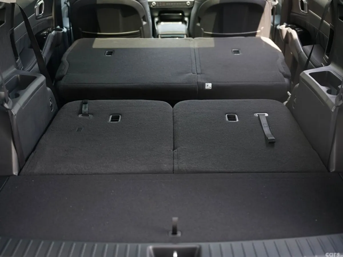 Kia Sorento SUV, Petrol Plug-in Hybrid, 2027, Black