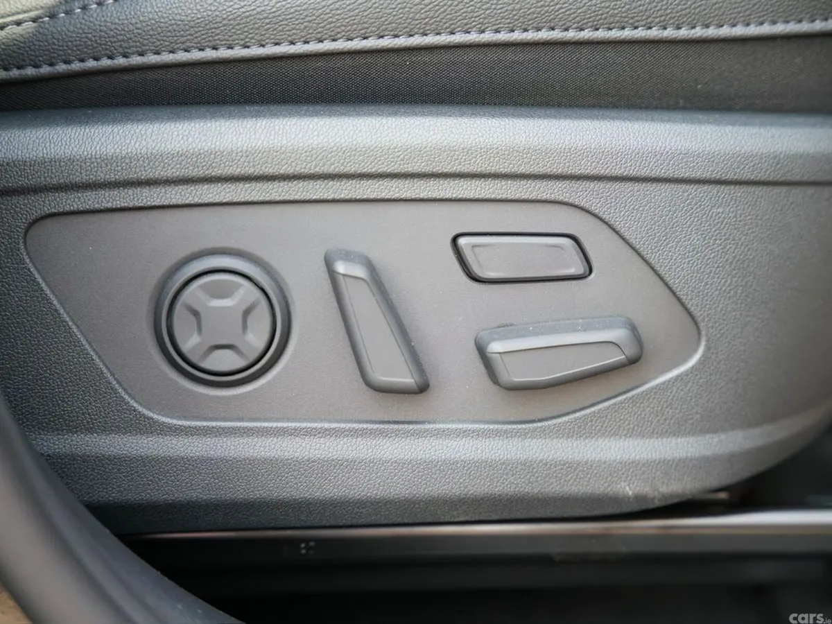 Kia Sorento SUV, Petrol Plug-in Hybrid, 2027, Black