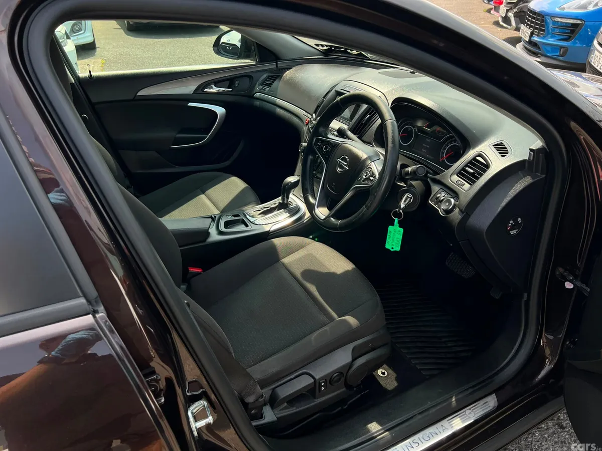 Opel Insignia MPV, Diesel, 2015, Brown