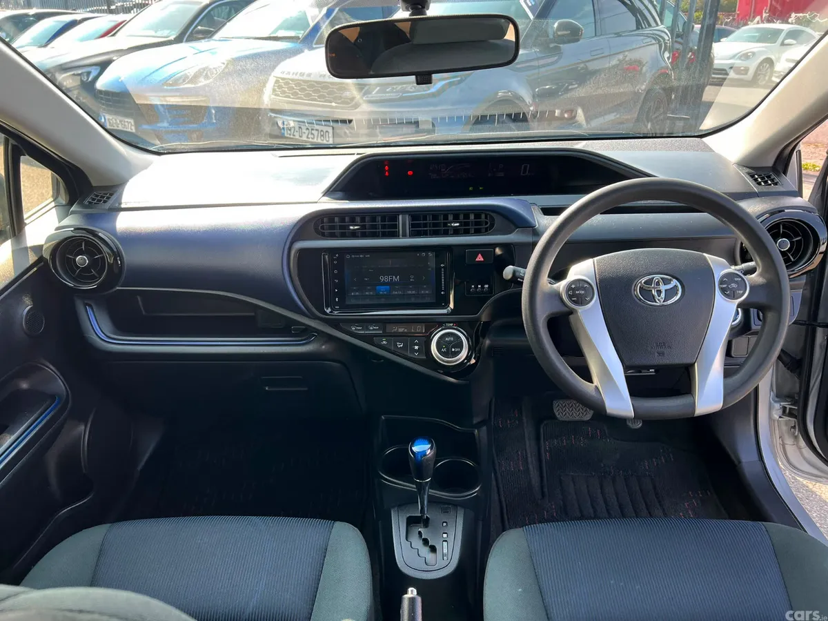 Toyota Aqua Hatchback, Petrol Hybrid, 2016, Silver