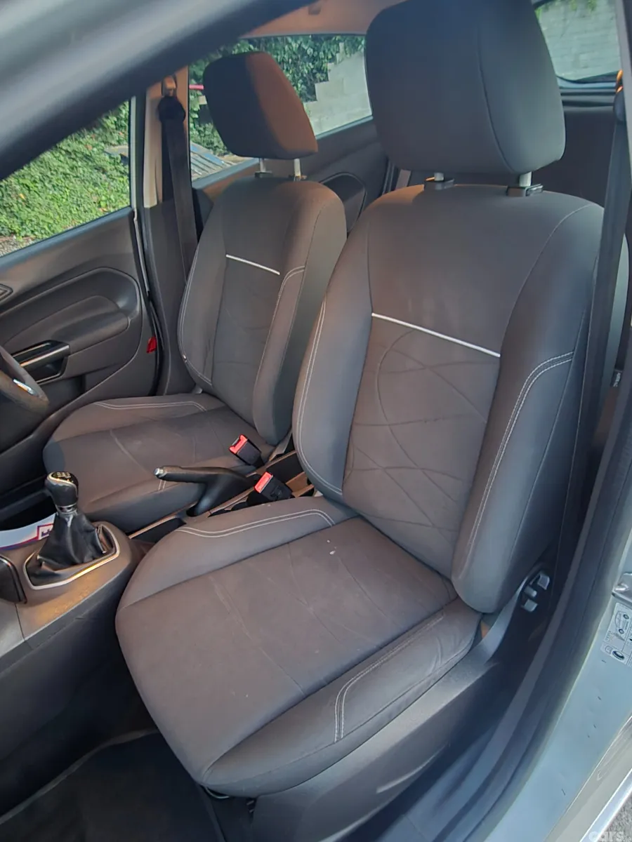 Ford Fiesta Hatchback, Diesel, 2013, Silver