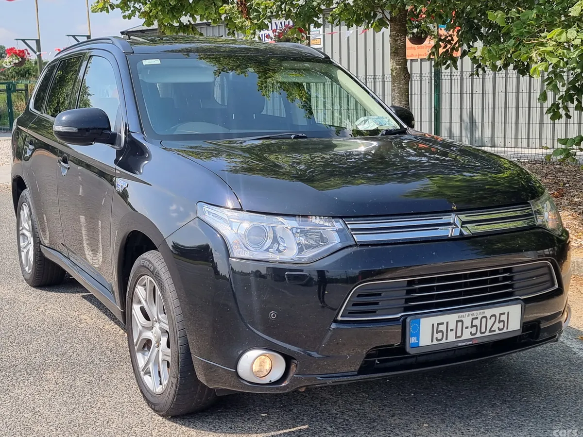 Mitsubishi Outlander SUV, Petrol Plug-in Hybrid, 2015, Black
