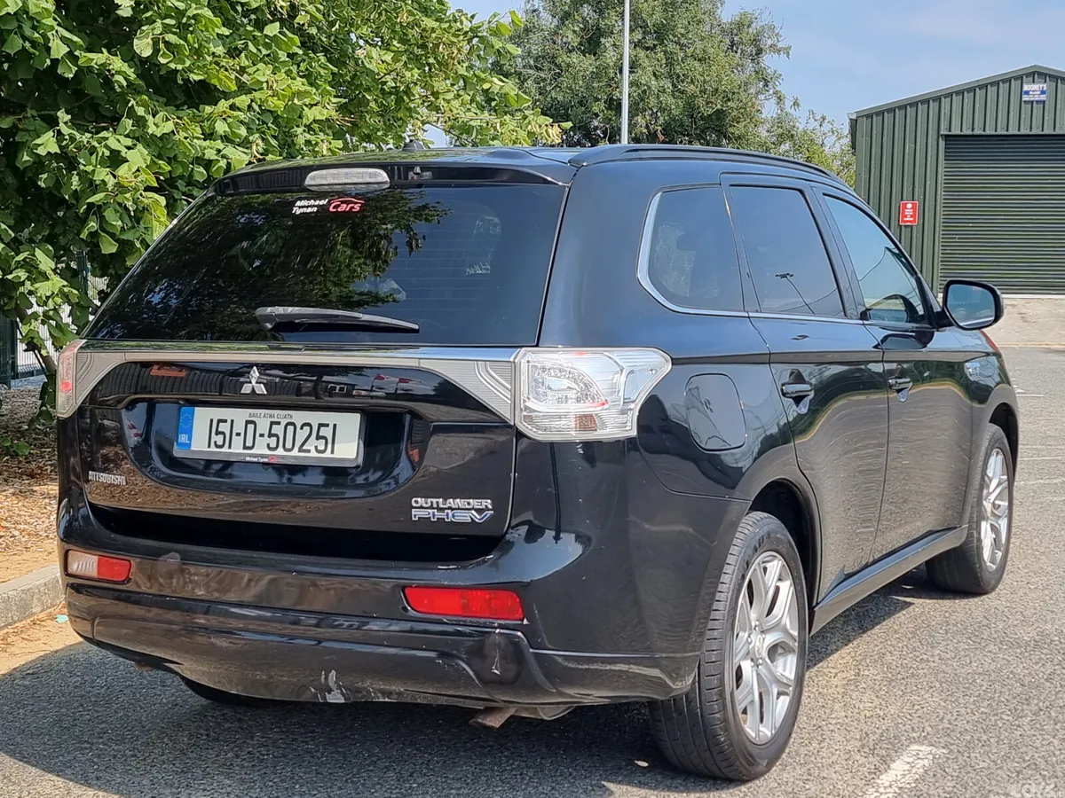 Mitsubishi Outlander SUV, Petrol Plug-in Hybrid, 2015, Black