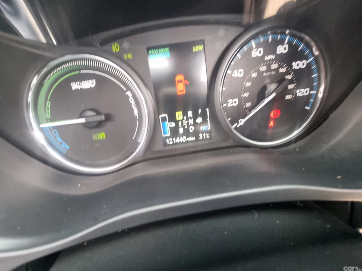 Mitsubishi Outlander SUV, Petrol Plug-in Hybrid, 2015, Black