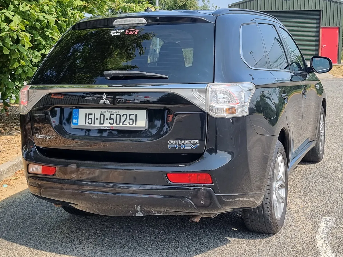Mitsubishi Outlander SUV, Petrol Plug-in Hybrid, 2015, Black