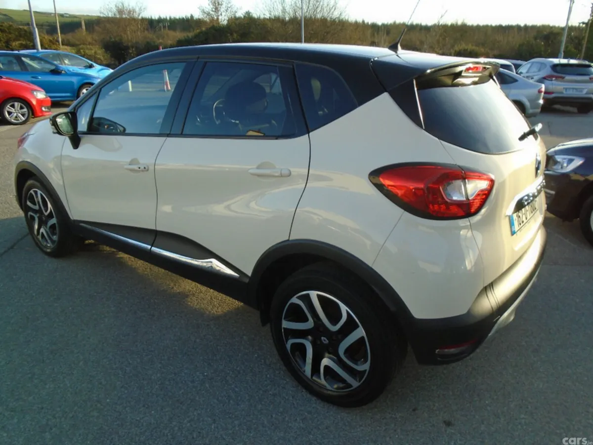 Renault Captur Hatchback, Petrol, 2015, Beige