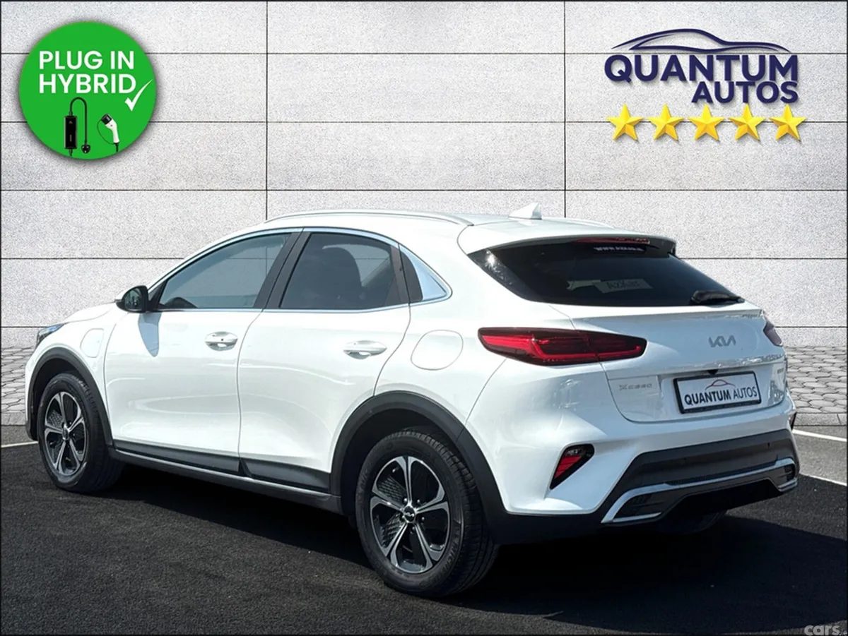 Kia XCeed Hatchback, Petrol Plug-in Hybrid, 2023, White