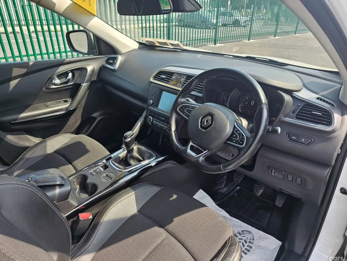 Renault Kadjar SUV, Diesel, 2016, White