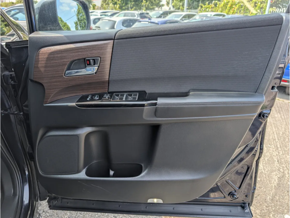 Honda Odyssey MPV, Petrol Hybrid, 2021, Black