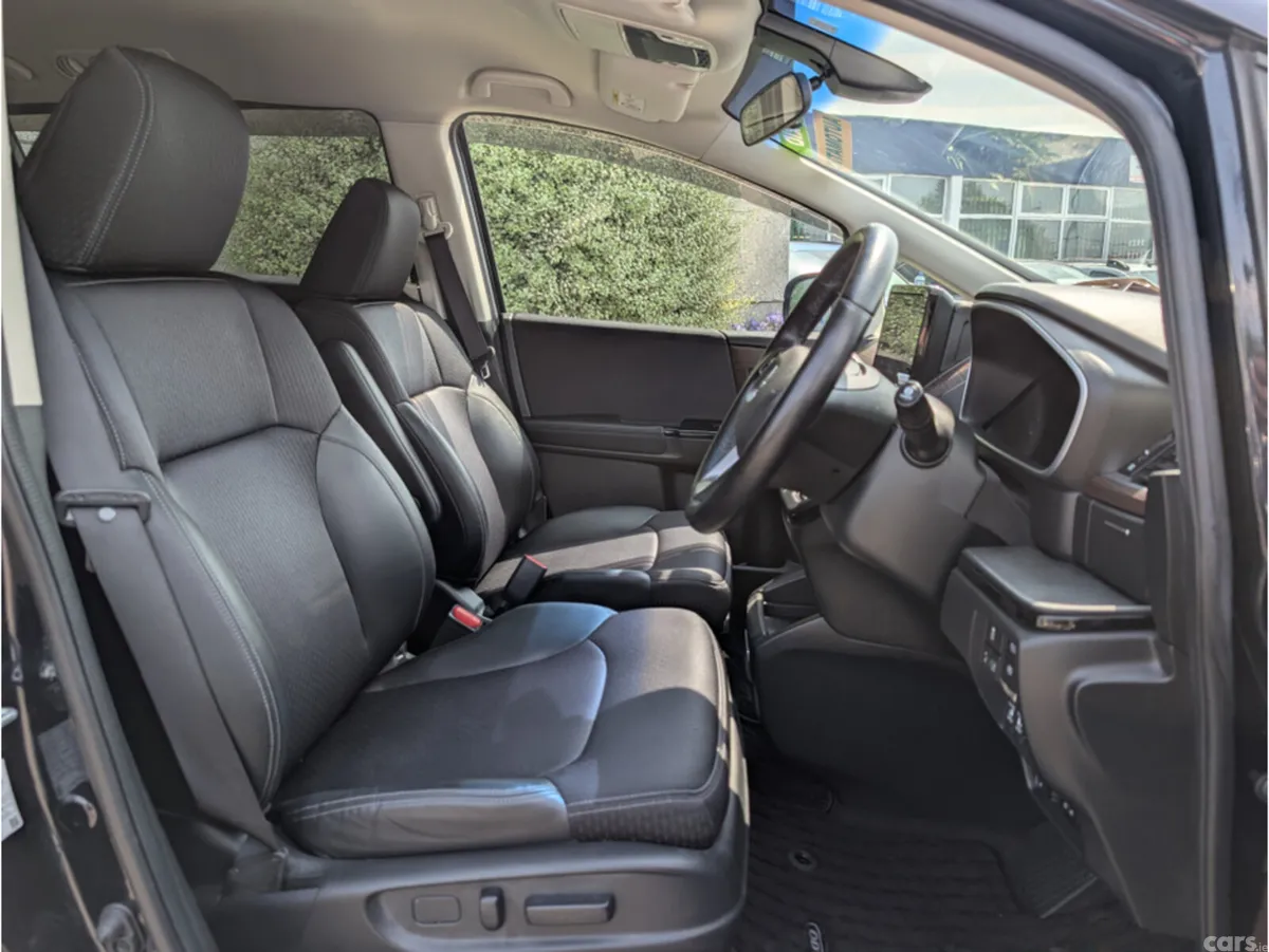 Honda Odyssey MPV, Petrol Hybrid, 2021, Black