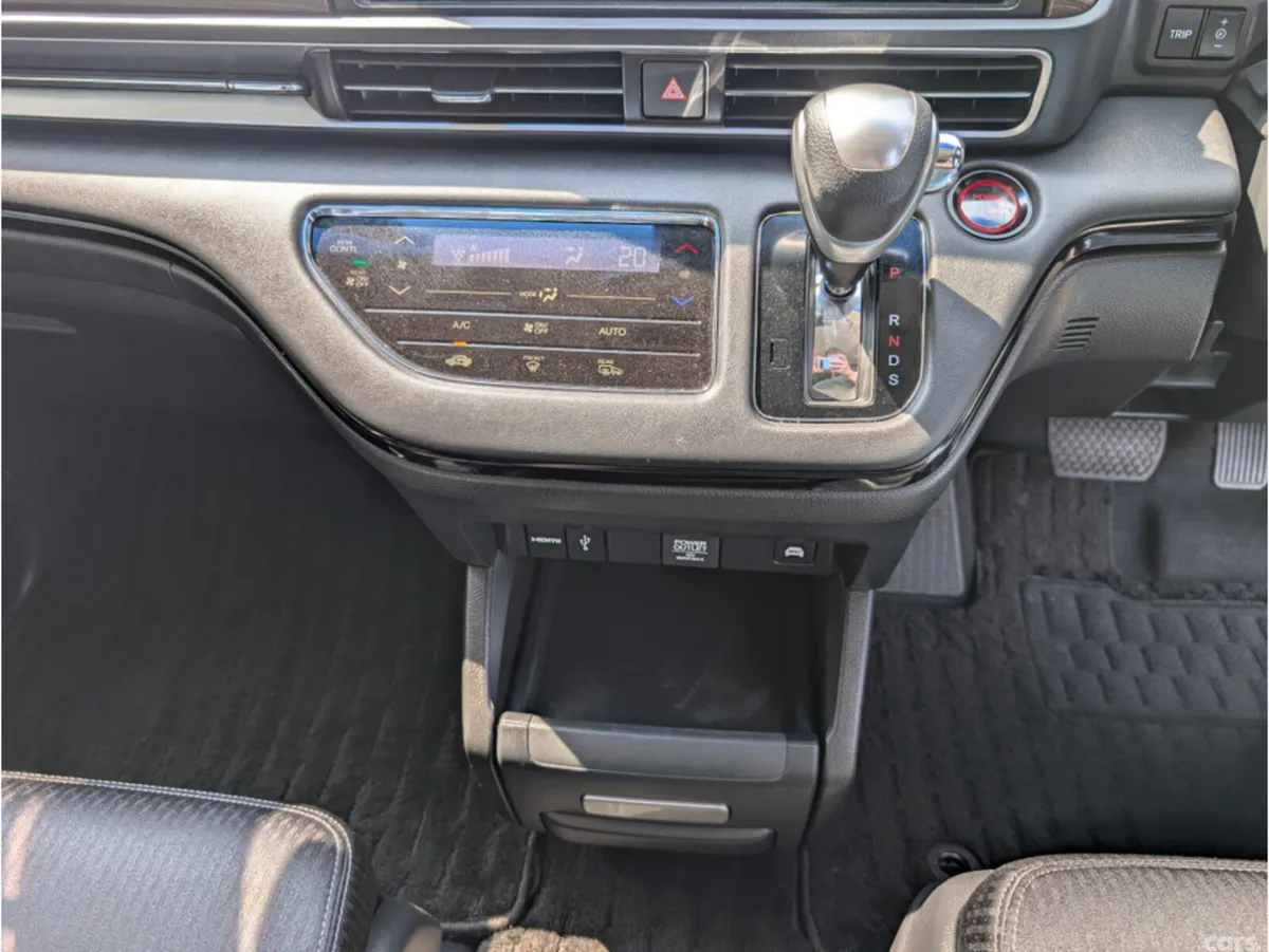 Honda Odyssey MPV, Petrol Hybrid, 2021, Black