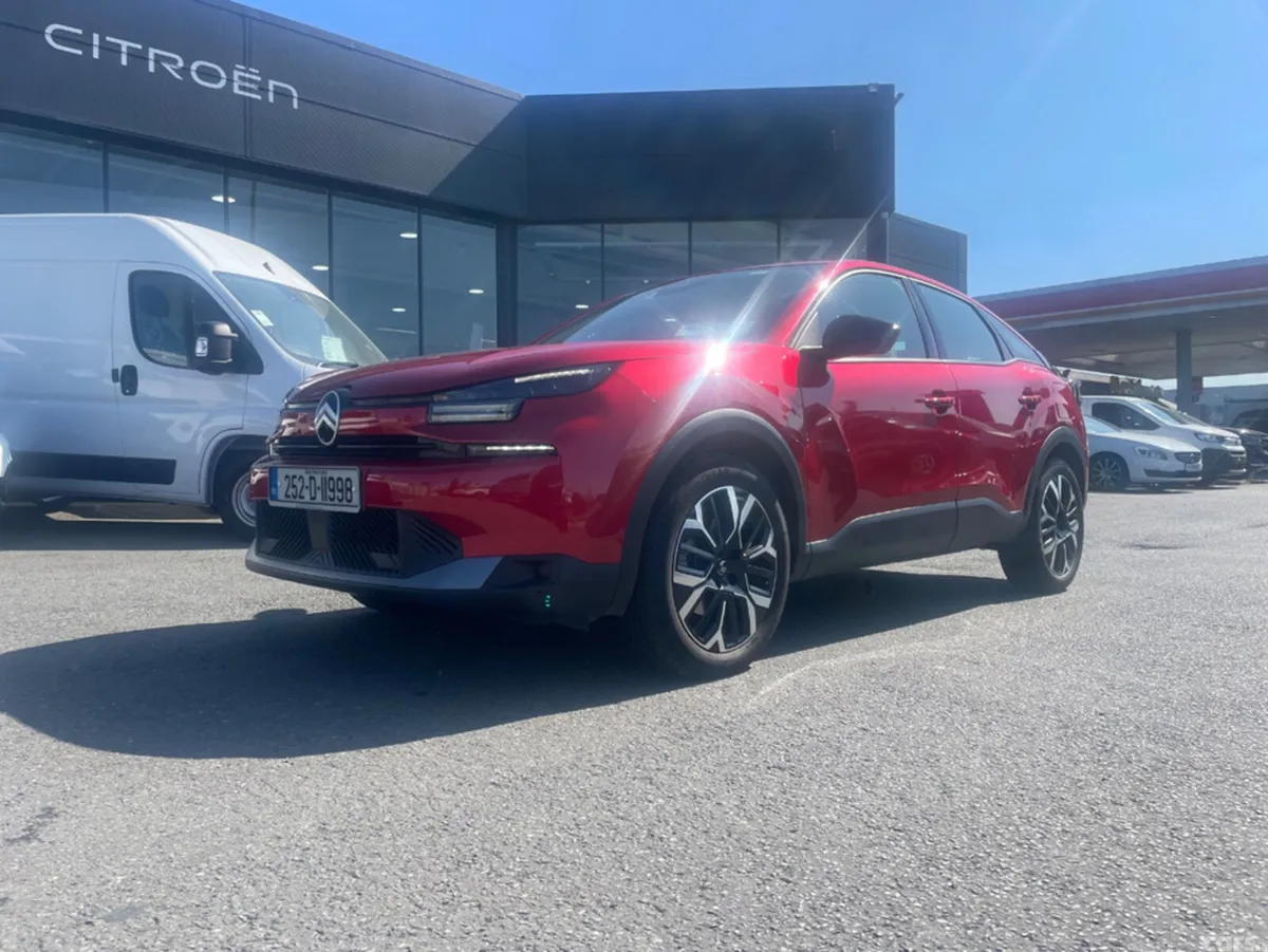 Citroen C4 Hatchback, Petrol, 2025, Red