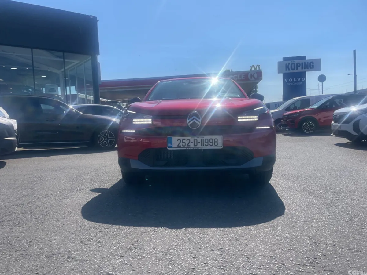 Citroen C4 Hatchback, Petrol, 2025, Red
