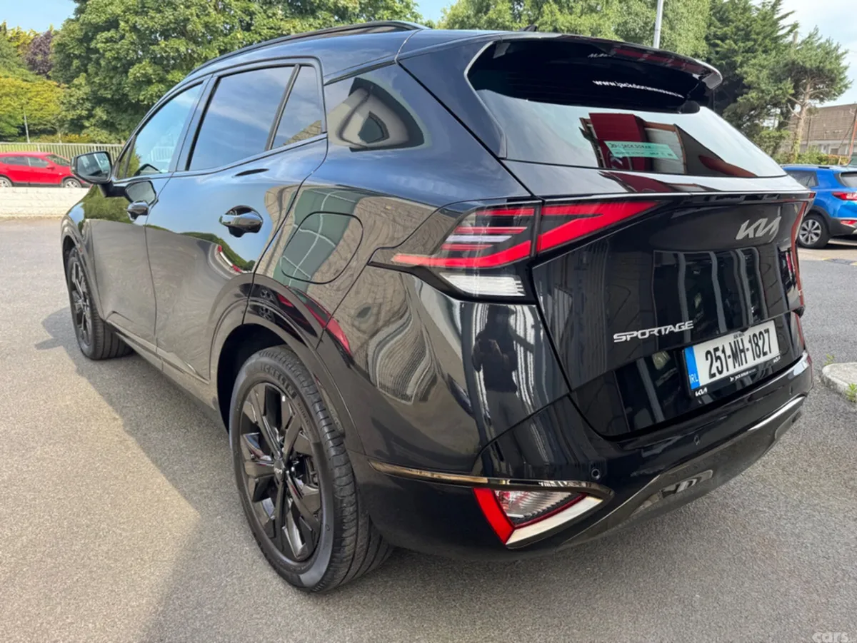 Kia Sportage MPV, Petrol Plug-in Hybrid, 2025, Black