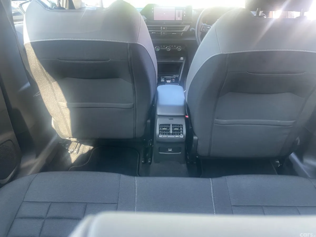 Citroen C4 Hatchback, Petrol, 2025, Red