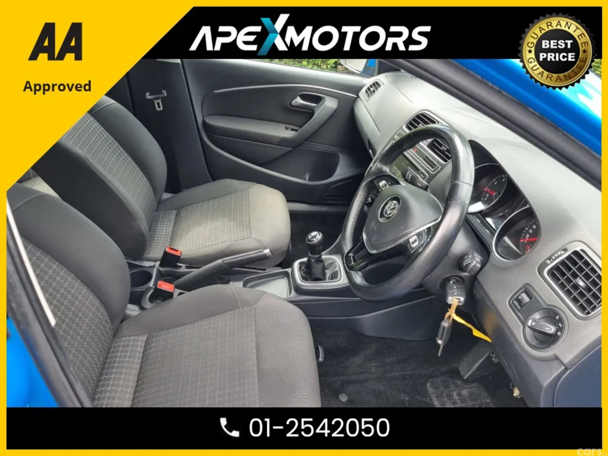 Volkswagen Polo Hatchback, Petrol, 2015, Blue