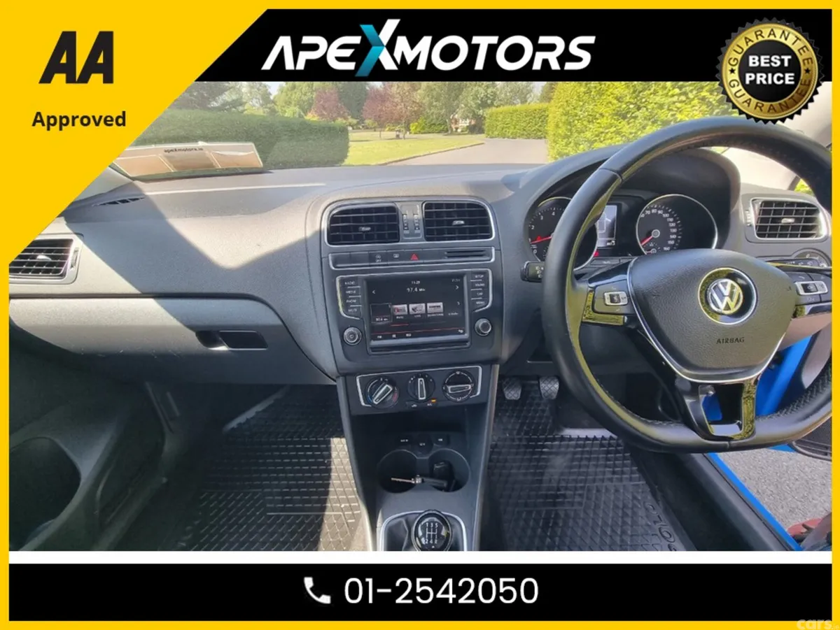 Volkswagen Polo Hatchback, Petrol, 2015, Blue