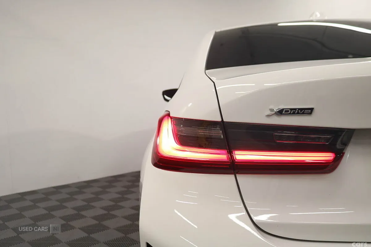 BMW 3-Series Saloon, Petrol Hybrid, 2023, White