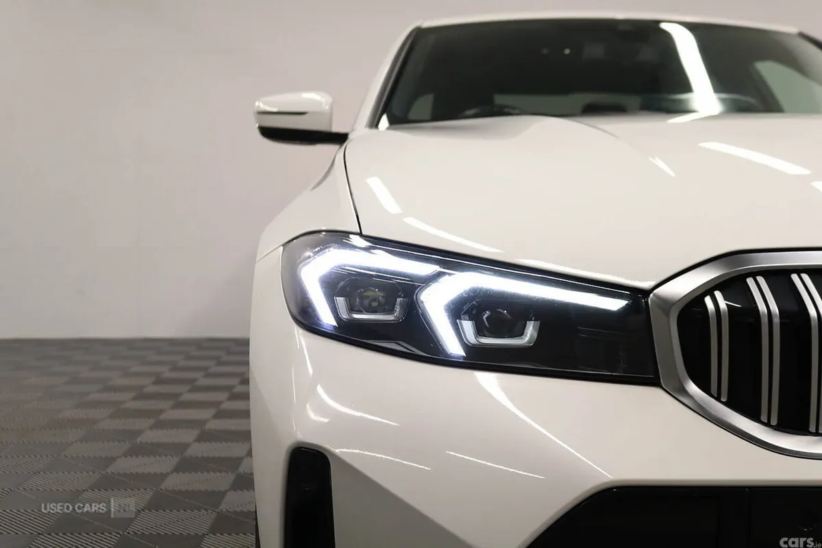 BMW 3-Series Saloon, Petrol Hybrid, 2023, White