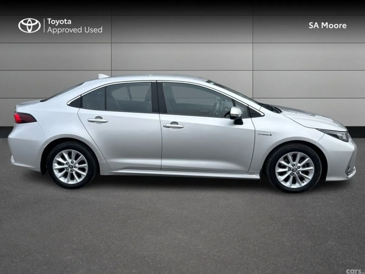 Toyota Corolla Saloon, Petrol Hybrid, 2021, Grey