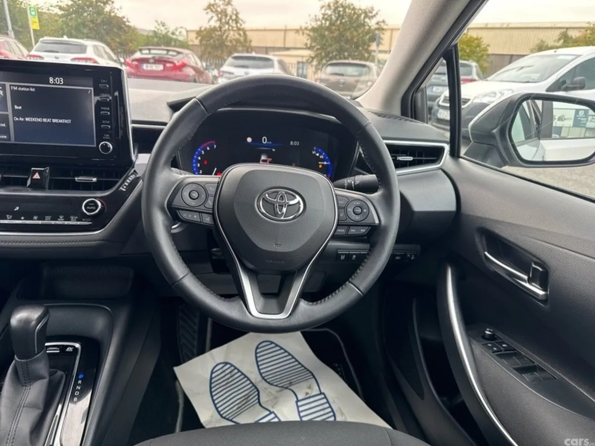 Toyota Corolla Saloon, Petrol Hybrid, 2021, Grey