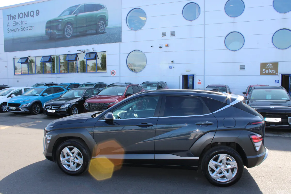 Hyundai KONA MPV, Petrol, 2024, Blue