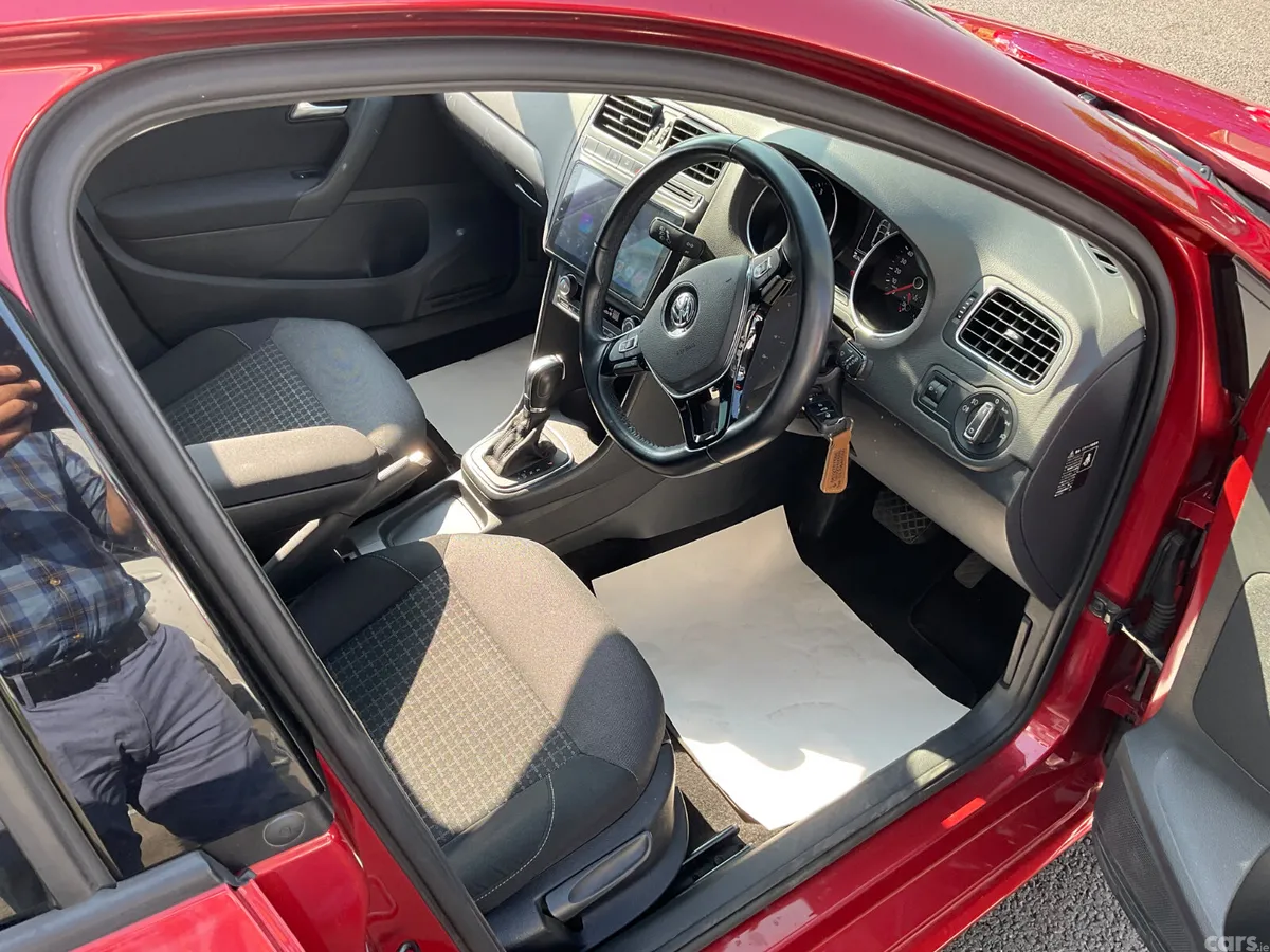 Volkswagen Polo Hatchback, Petrol, 2015, Red