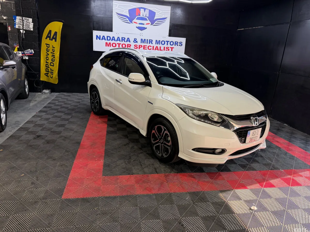 Honda Vezel Estate, Petrol Hybrid, 2015, White