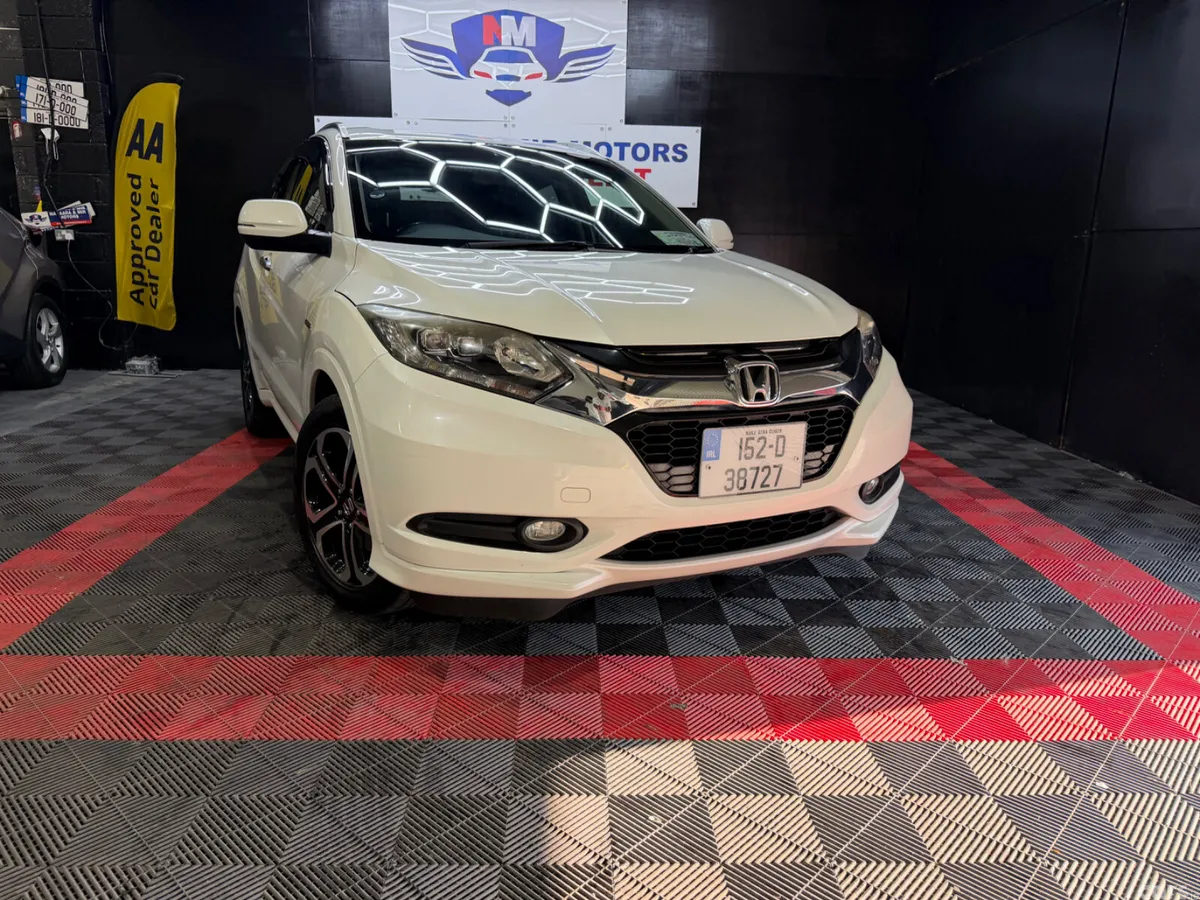 Honda Vezel Estate, Petrol Hybrid, 2015, White