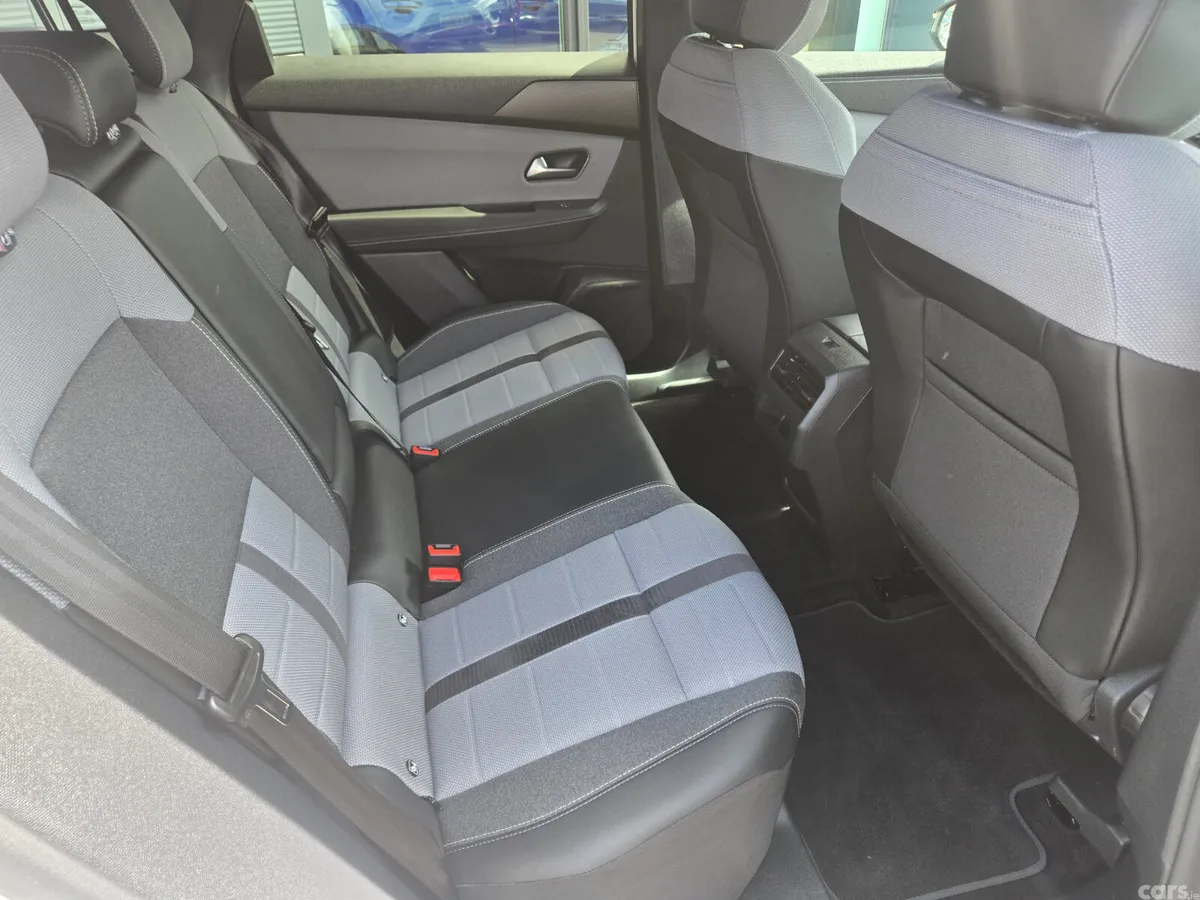 Opel Grandland SUV, Petrol Hybrid, 2026, White
