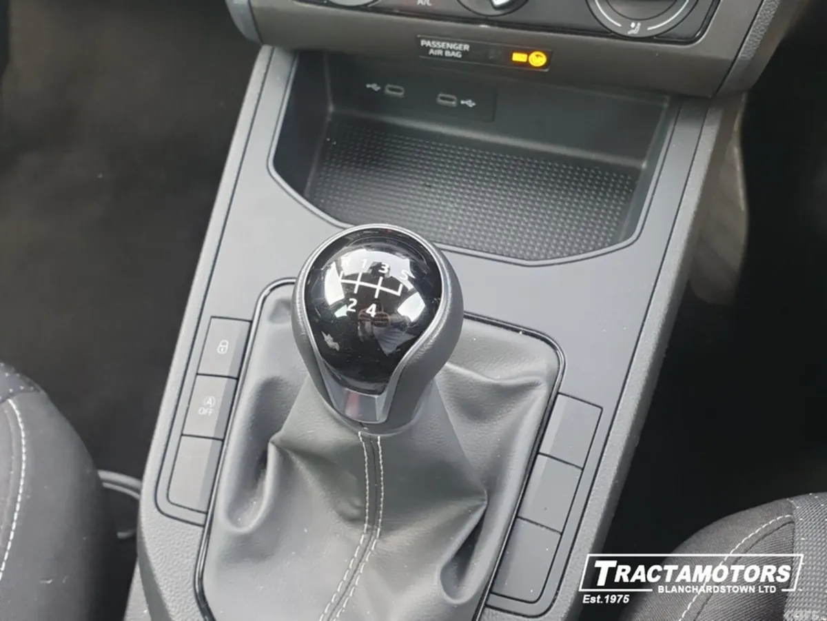 SEAT Ibiza Hatchback, Petrol, 2024, Red