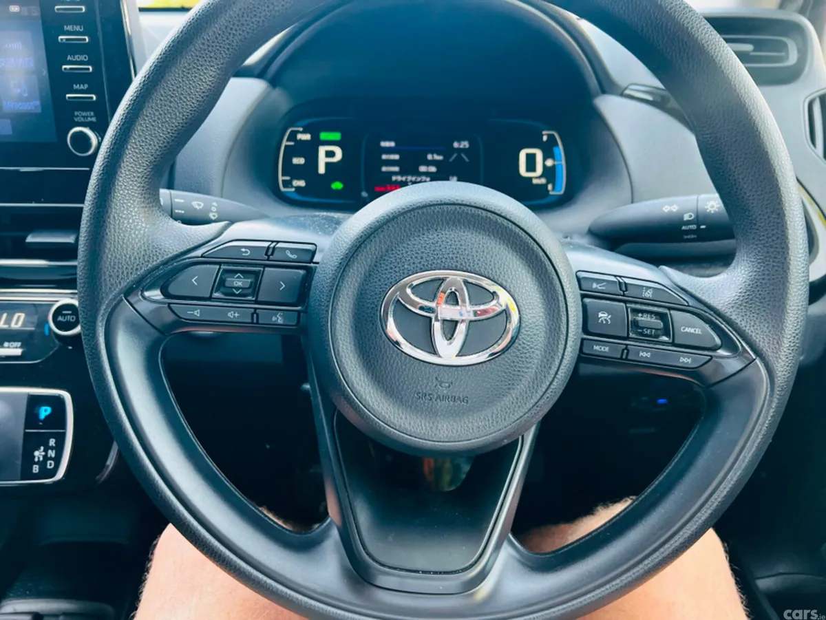 Toyota Aqua Hatchback, Petrol Hybrid, 2023, White