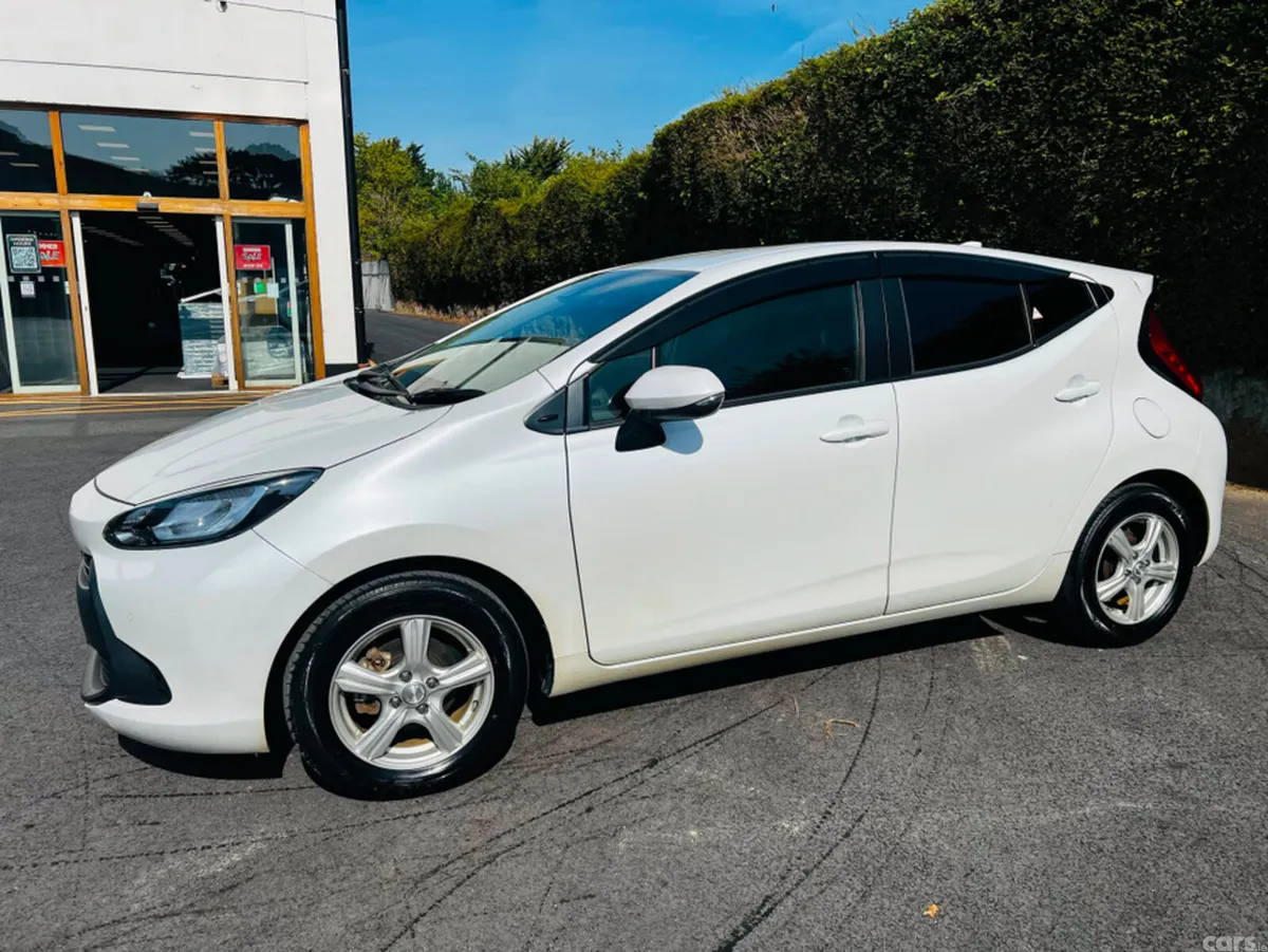Toyota Aqua Hatchback, Petrol Hybrid, 2023, White