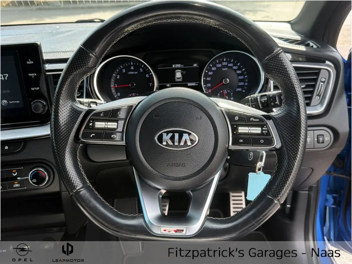 Kia Ceed Hatchback, Petrol, 2021, Blue