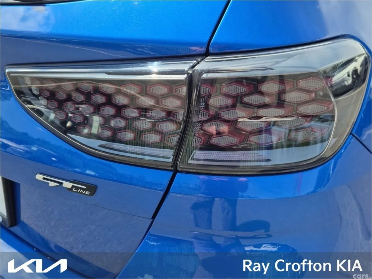 Kia Ceed Hatchback, Petrol, 2022, Blue