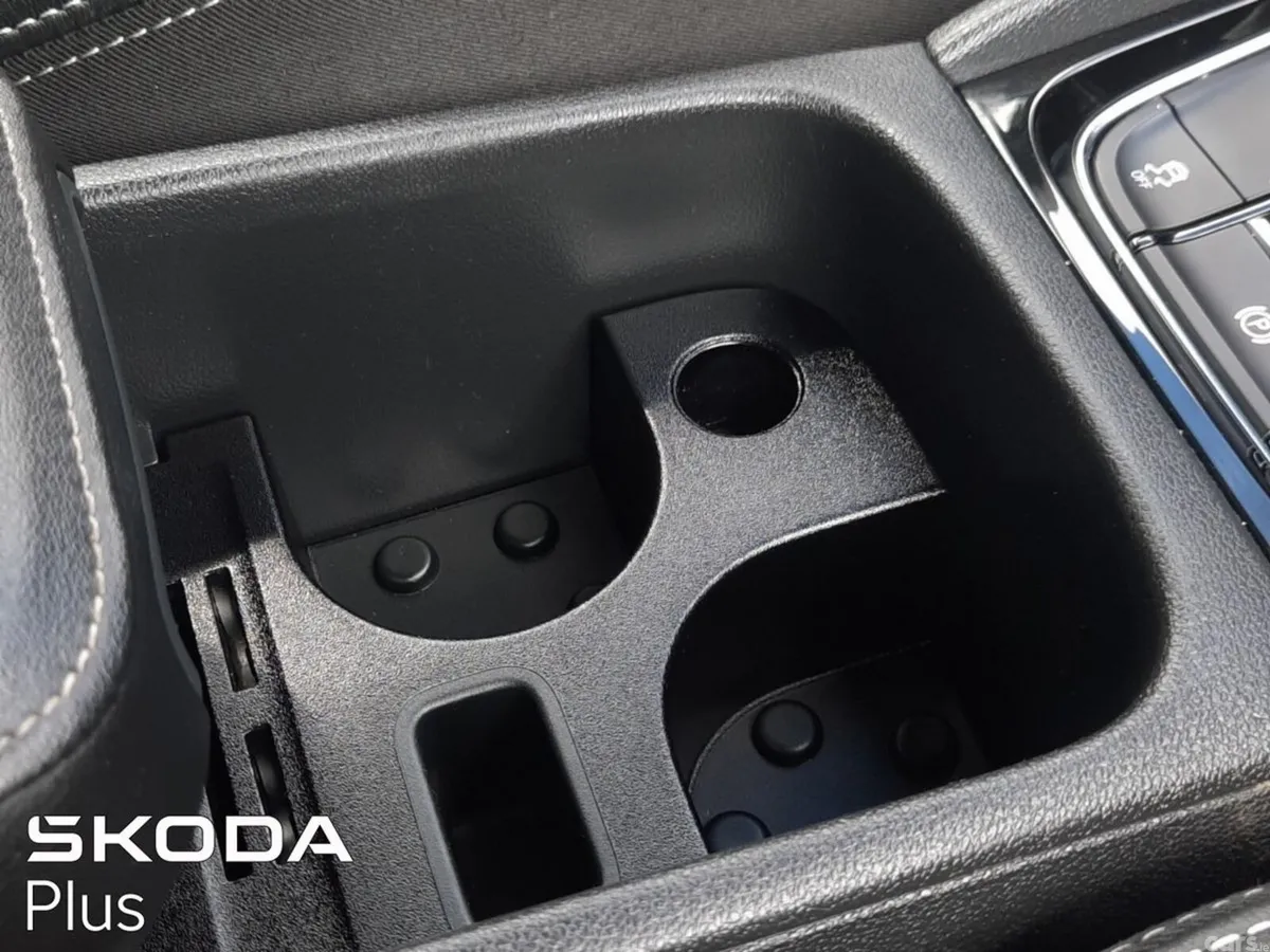 Skoda Kodiaq MPV, Diesel, 2024, Grey