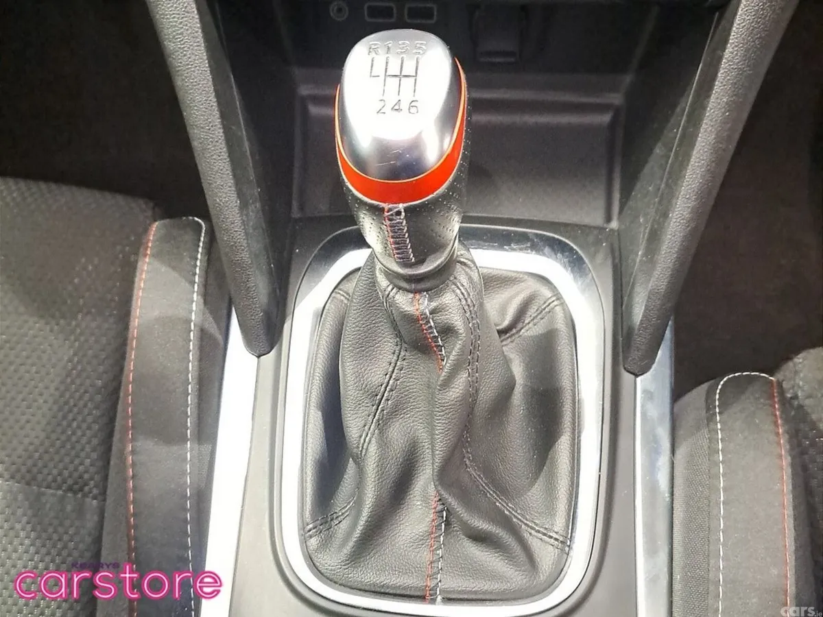 Renault Megane Hatchback, Petrol, 2021, Grey