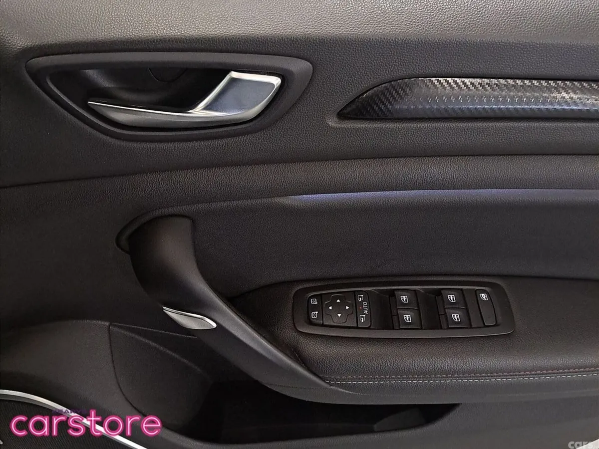 Renault Megane Hatchback, Petrol, 2021, Grey
