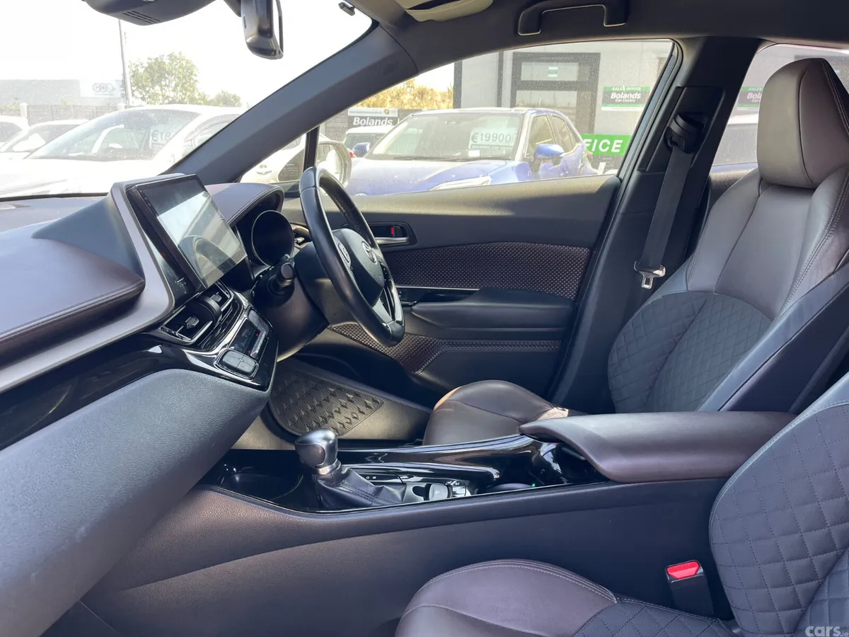 Toyota C-HR Hatchback, Petrol Hybrid, 2018, White