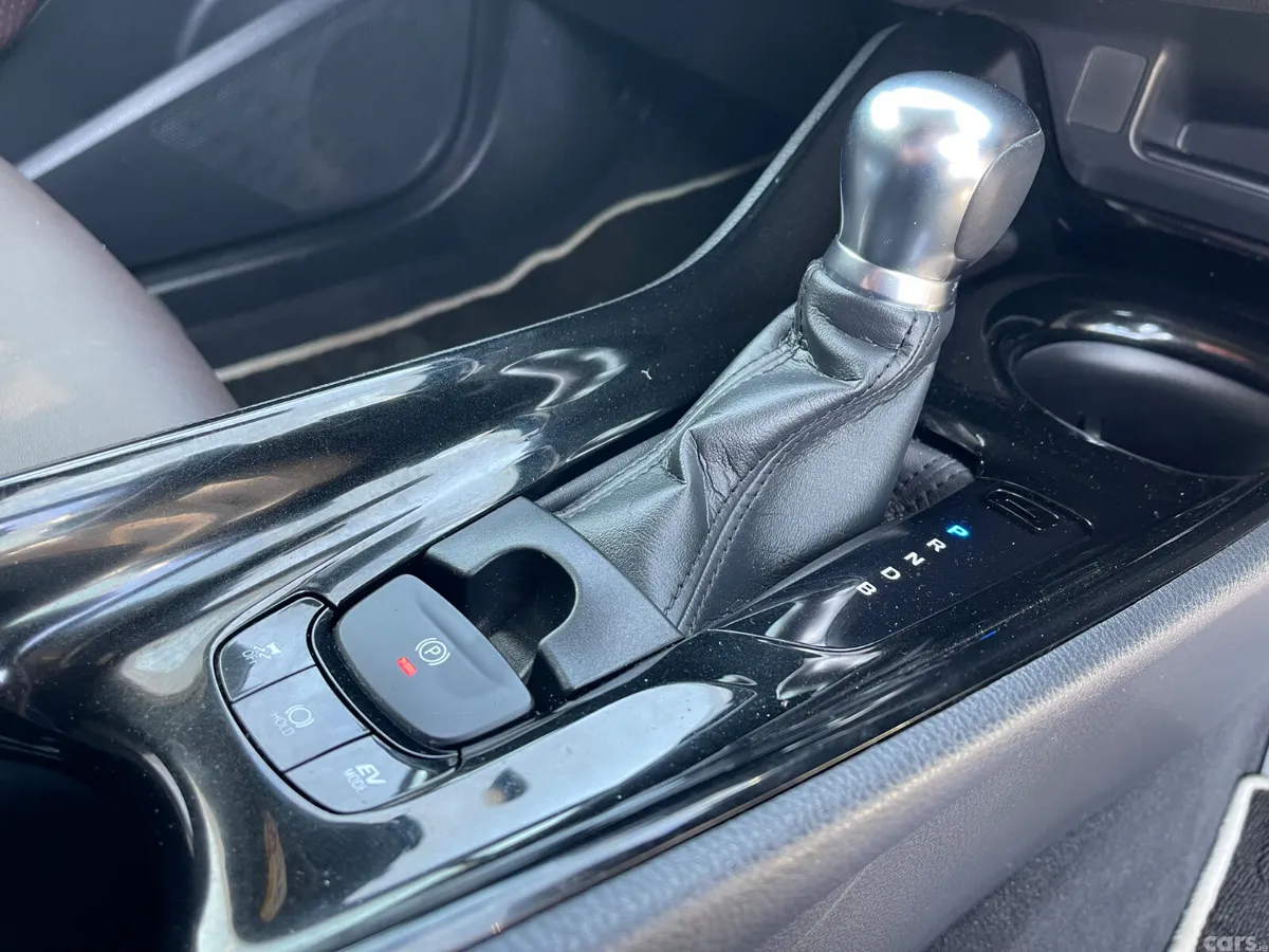 Toyota C-HR Hatchback, Petrol Hybrid, 2018, White