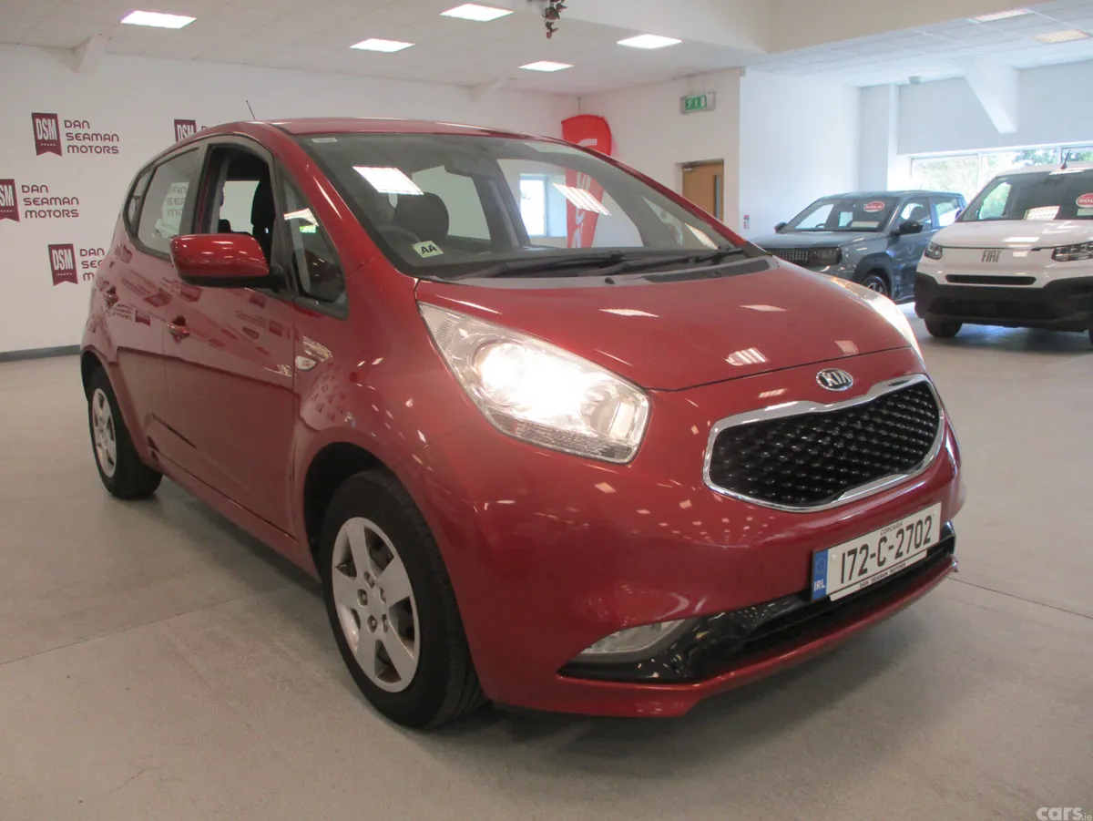 Kia Venga Hatchback, Petrol, 2017, Red