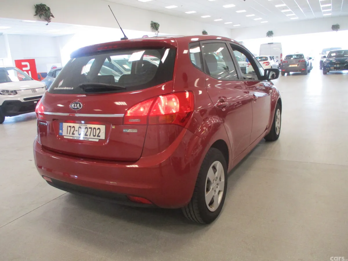 Kia Venga Hatchback, Petrol, 2017, Red