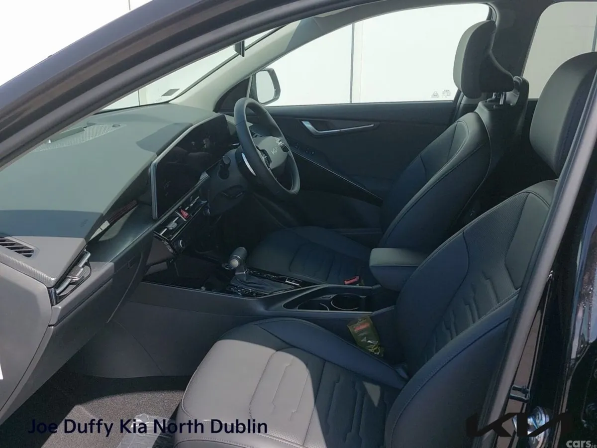 Kia Niro MPV, Petrol Plug-in Hybrid, 2026, Black