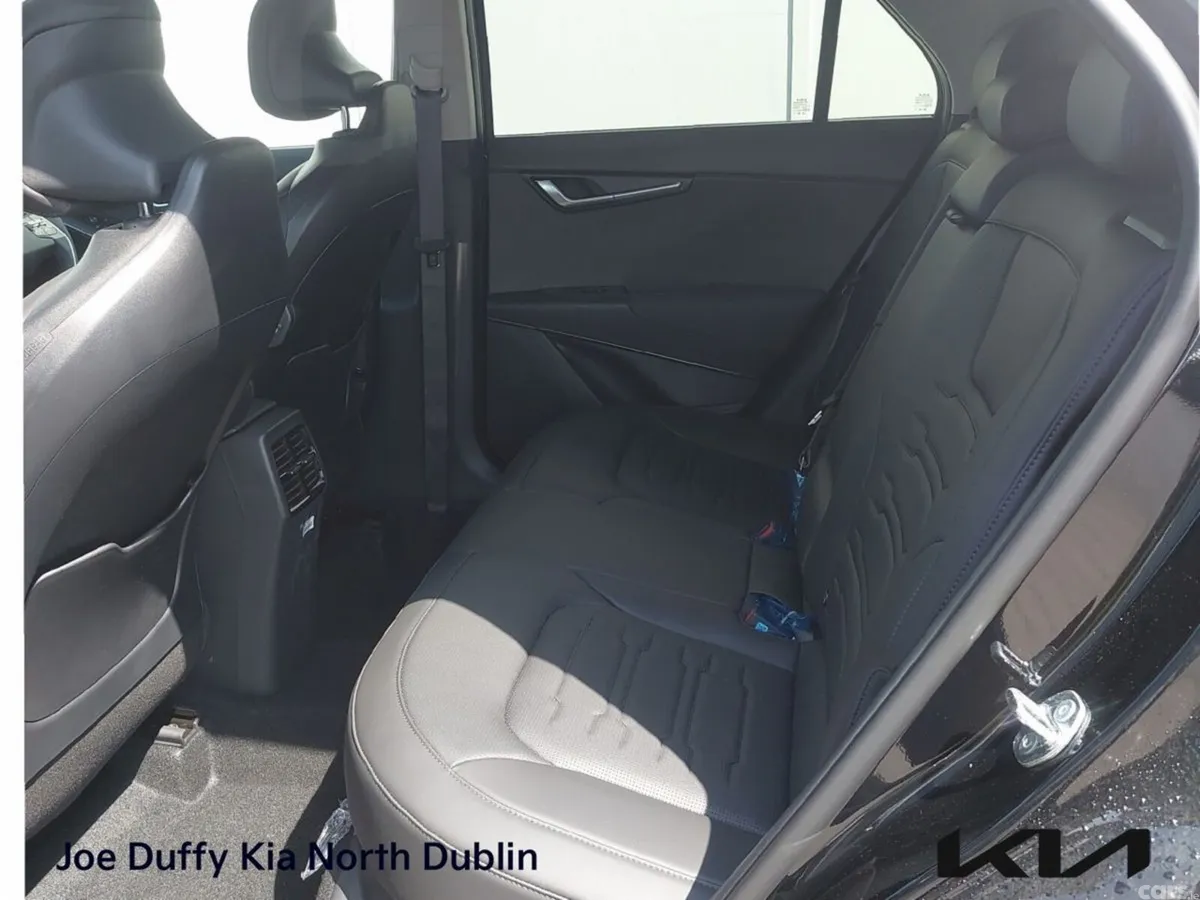 Kia Niro MPV, Petrol Plug-in Hybrid, 2026, Black
