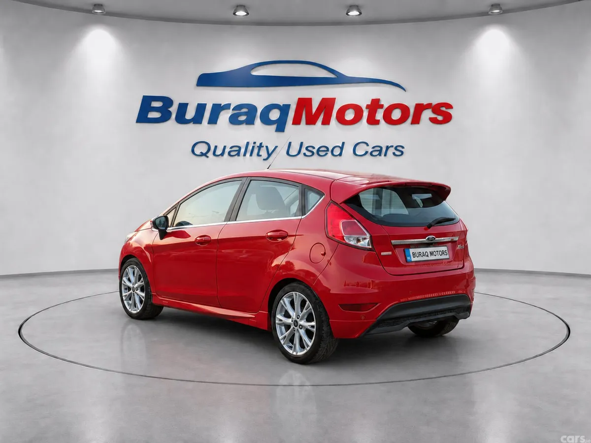 Ford Fiesta Hatchback, Petrol, 2015, Red