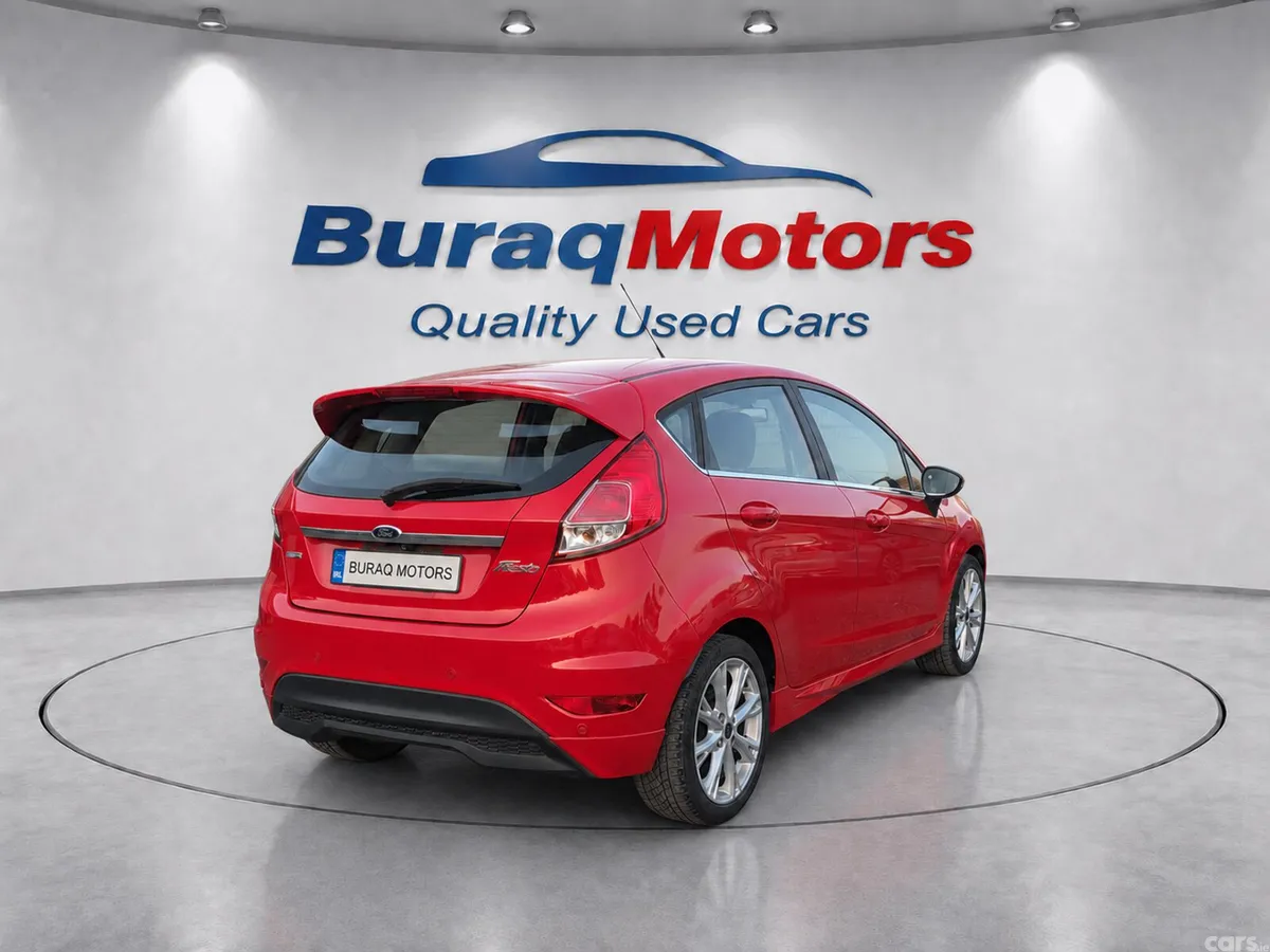 Ford Fiesta Hatchback, Petrol, 2015, Red
