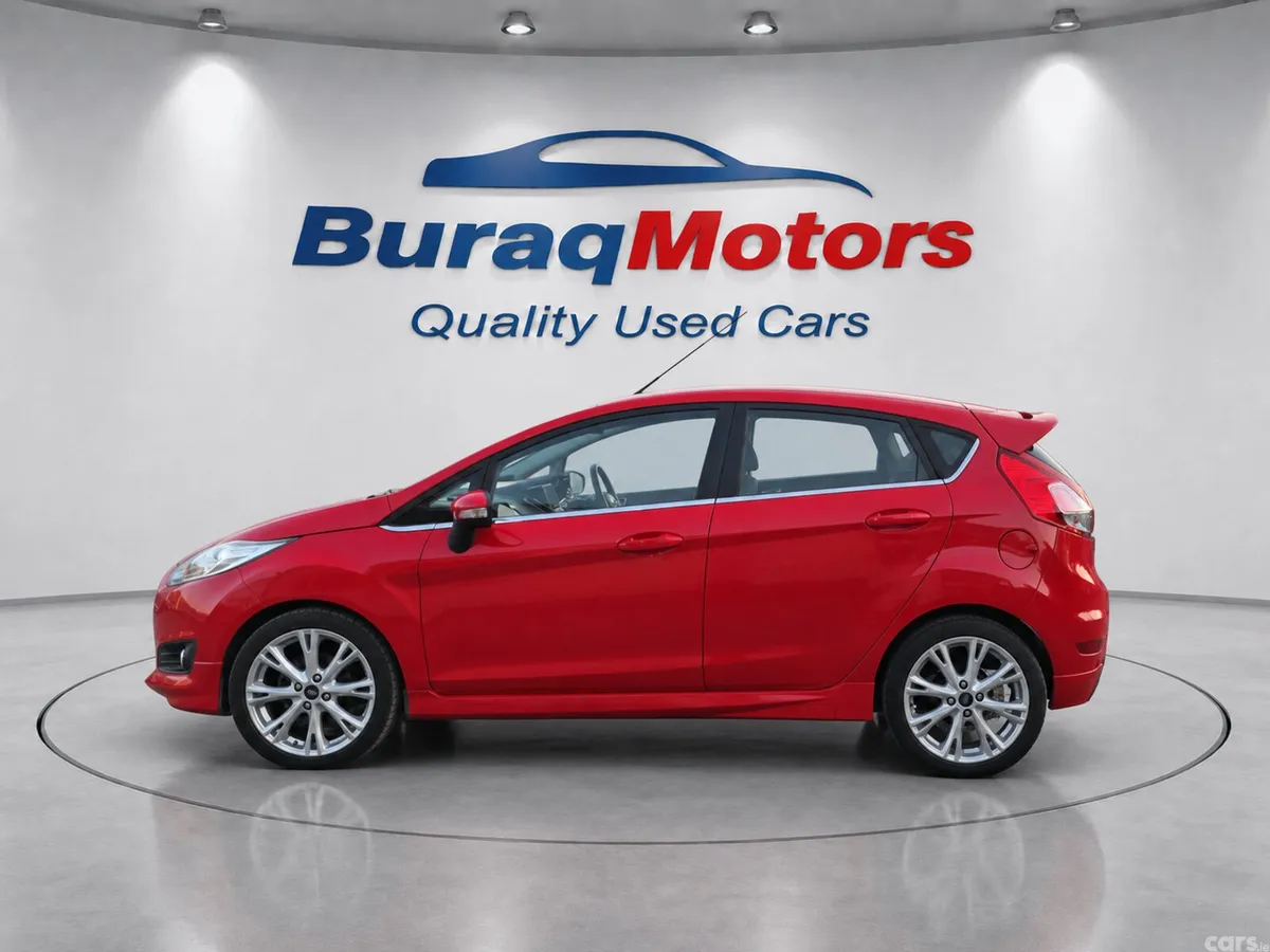 Ford Fiesta Hatchback, Petrol, 2015, Red