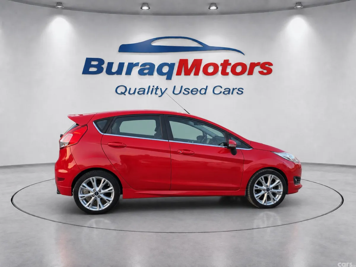 Ford Fiesta Hatchback, Petrol, 2015, Red